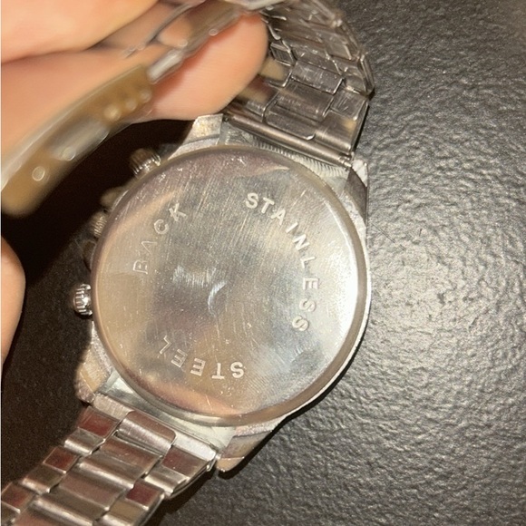 Watch - Picture 2 of 2